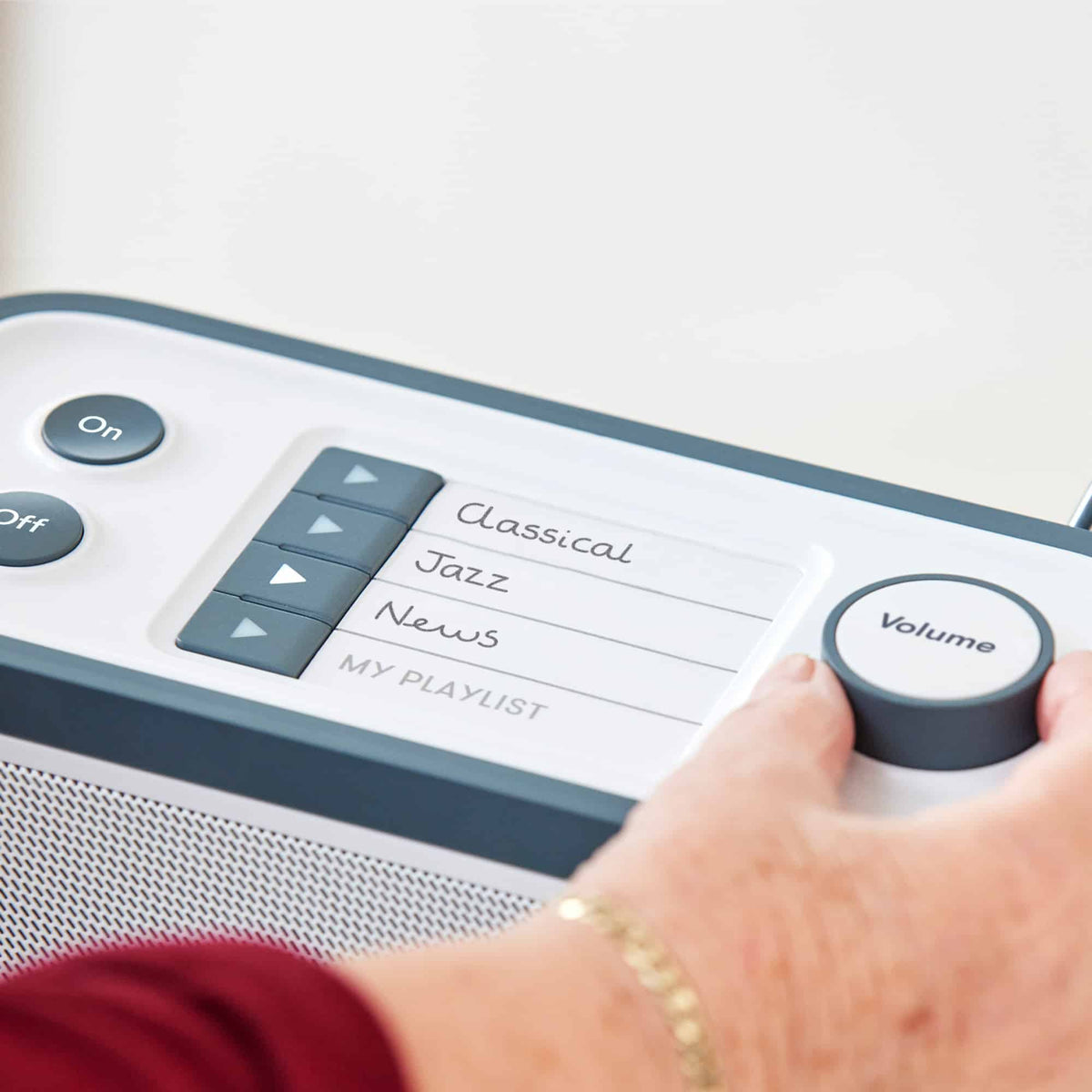 Radio – Simple Music Player for People with Dementia